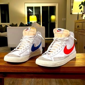 Men’s Nike Blazer Mid 77’s (Size 10.5 US)